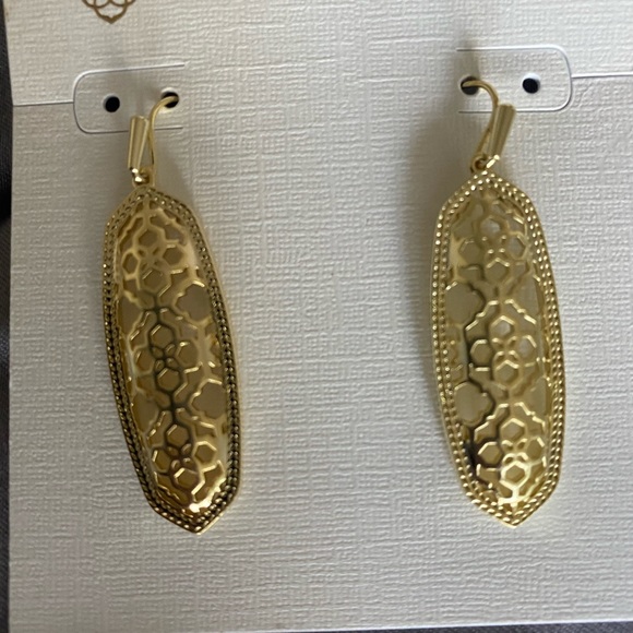Kendra Scott Brenna Earrings in Gold Filigree - Picture 2 of 2